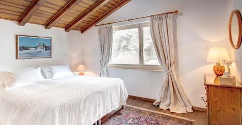 Chalet and Penthouse Zen, two Properties, 100m from Ski Lift and Piste, Zermatt (photo 4)