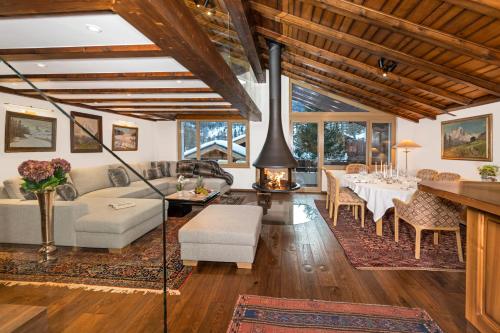 Chalet and Penthouse Zen, two Properties, 100m from Ski Lift and Piste in Център на града