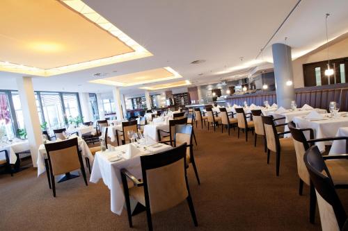 ambassador hotel & spa - image 2