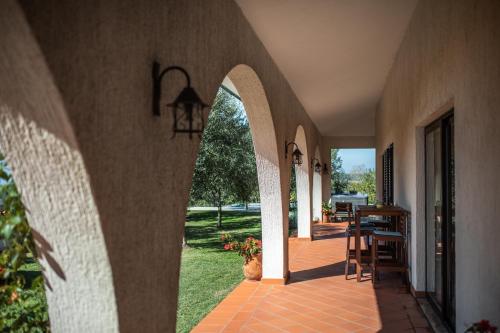 Iekārtas, Villa EMI in Zgornje Škofije