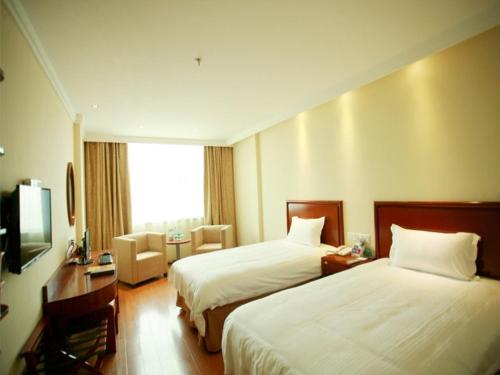 GreenTree Inn Henan Puyang Jingkai Avenue Wuyi Road Business Hotel