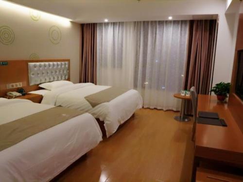 GreenTree Inn Anhui Fuyang Yingzhou district Positive base capital Business Hotel GreenTree Inn Anhui Fuyang Yingzhou district Posit is a popular choice amongst travelers in Fuyang, whether exploring or just passing through. The property has everything you need for a comfortable st