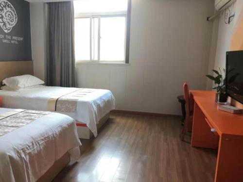 Shell Suqian Siyang County East Zhongxing Road Hotel – Suqian, VA