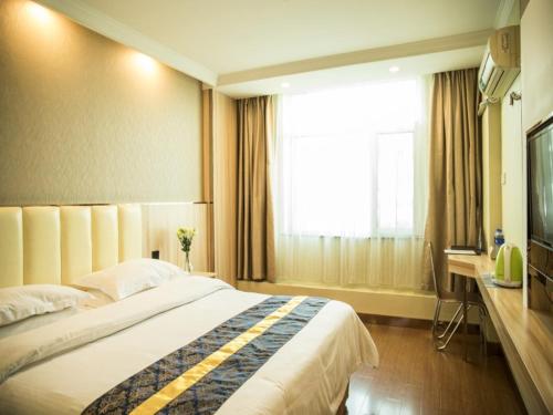 GreenTree Inn Jinhua Railway Station Express Hotel