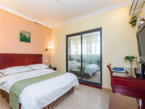 GreenTree Inn Jiangsu Suzhou Mudu Ancient Street Express Hotel - image 3