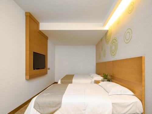 GreenTree Inn Changzhou Xixiasu Town Express Hotel