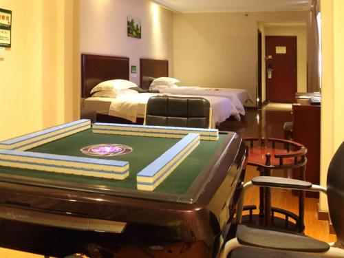 GreenTree Inn Hainan Haikou Guomao Business Hotel photo 2