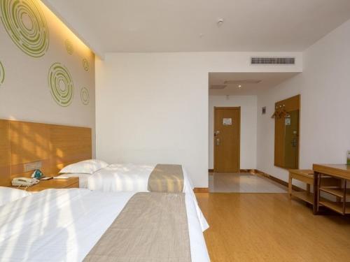 GreenTree Inn Changzhou Xixiasu Town Express Hotel