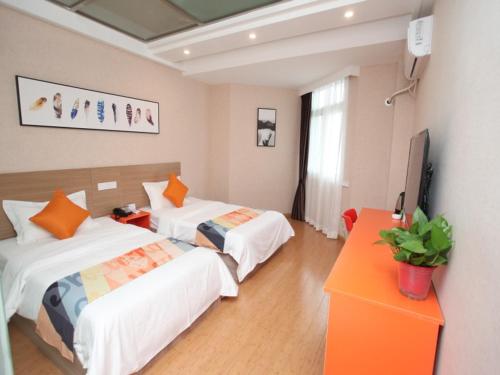 Shell Hefei City Ielts Da Runfa Hotel – Hefei, FL