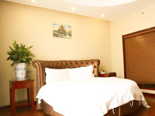 GreenTree Inn Jiangsu HuaiAn Xiangyu Avenue New Eco-City Hexia Ancient Town Business Hotel