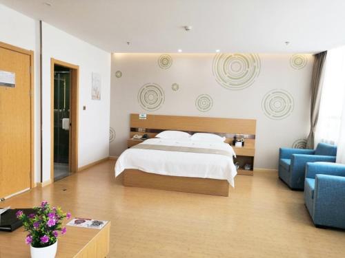 GreenTree Inn Shanghai Jinshan District Wanda Plaza Longhao Road Express Hotel