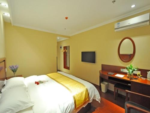 GreenTree Inn Linxi International Convention Center Express Hotel photo 1