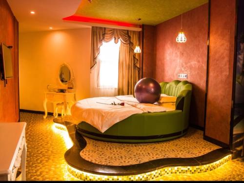 GreenTree Alliance Yangzhou Baoying Town Huaijiang Avenue Taishan East Road Branch – Yangzhou, VA