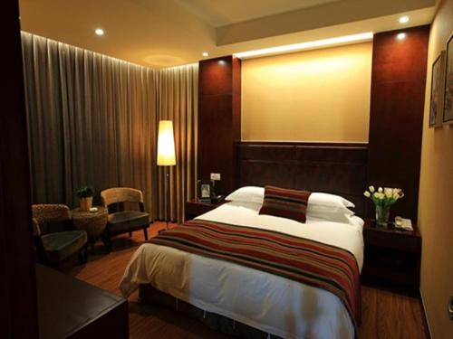 GreenTree Inn Jiangsu Nantong Qidong Middle Heping Road Business Hotel