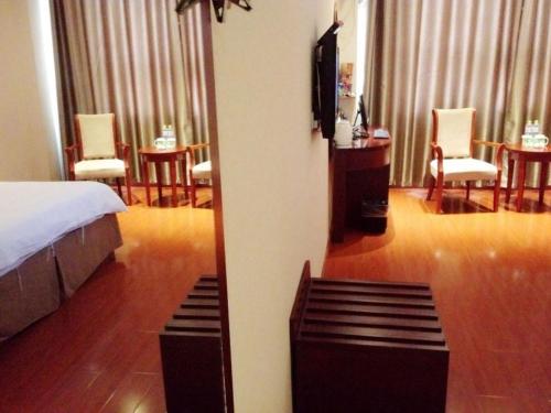 GreenTree Inn Shandong Liaocheng Chiping East Huixin Road Business Hotel