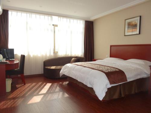 GreenTree Inn JiangSu YanCheng XiangShui ChenJiaGang RenMin E) Road HuangHai Road Business Hotel