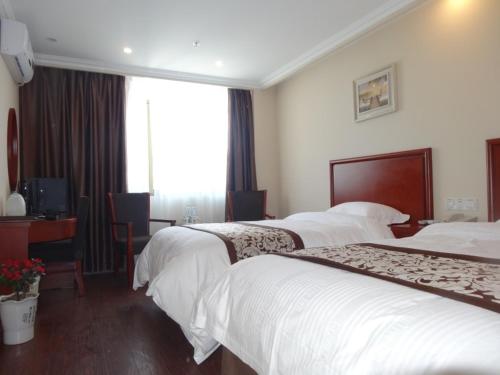 GreenTree Inn JiangSu YanCheng XiangShui ChenJiaGang RenMin E) Road HuangHai Road Business Hotel