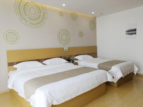 GreenTree Inn Shanghai Jinshan District Wanda Plaza Longhao Road Express Hotel