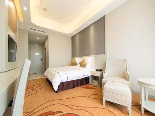 GreenTree Eastern Yibin Yijian Road New City Plaza Hotel