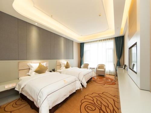 GreenTree Eastern Yibin Yijian Road New City Plaza Hotel