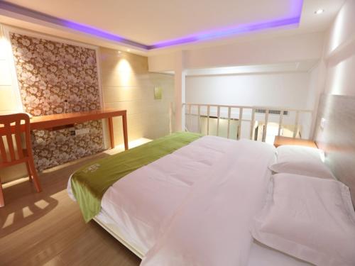Shell Hefei Economic Development Zone Mingzhu Square Jinzhai South Road Hotel – Hefei, VA