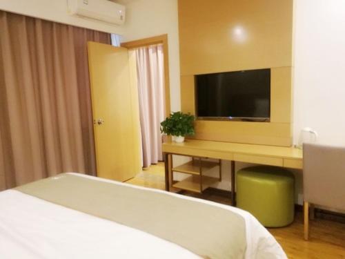 GreenTree InnChangZhou Wujin District Huangli Town Taoyuan Road Express Hotel