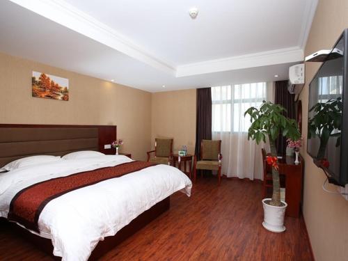 GreenTree Inn JiangSu KunShan Lujia Town Furong Road Express Hotel