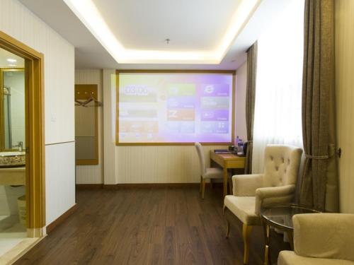 GreenTree Inn Zhuhai Mingzhu Station Express Hotel photo 3