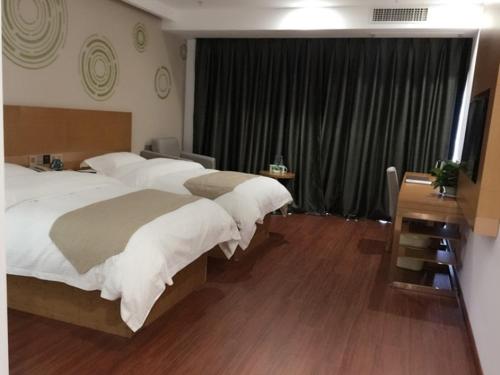 GreenTree Inn Nanjing Jiangning District Jiulong Lake Subway Station Express Hotel