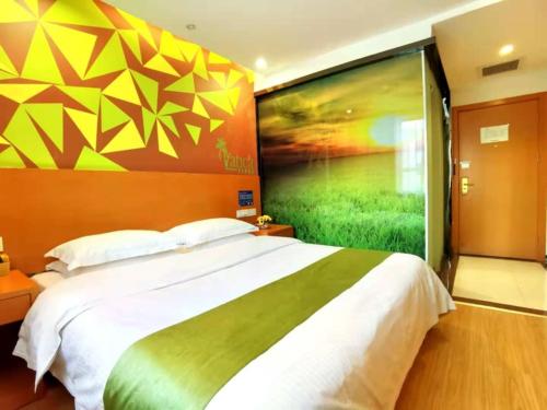 GreenTree Hospitality Group Ltd Vatica Jiuquan West Han Shengsheng Shengshi Hotel Vatica GanSu Jiuquan Eastern Bus Station Hotel is perfectly located for both business and leisure guests in Jiuquan. The property features a wide range of facilities to make your stay a pleasant exper