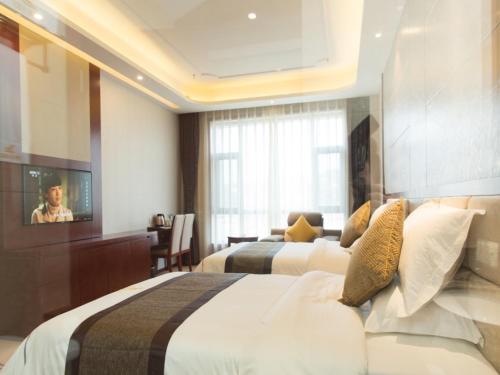 GreenTree Eastern Yibin Yijian Road New City Plaza Hotel