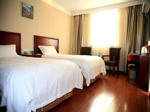 GreenTree Inn HeBei QinHuangDao ChangLi County MinSheng Road Walking Street Express Hotel