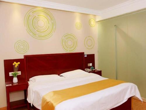 GreenTree Inn Shanghai Minhang Jiaoda Dongchuan Road Shell Hotel