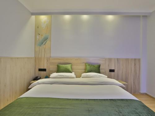 GreenTree Inn Huaian Jinhu West Road Basi Square photo