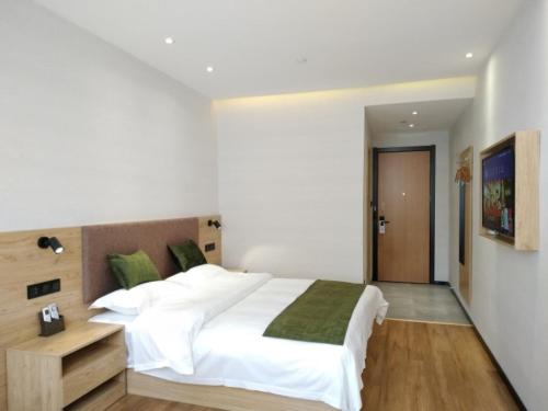 GreenTree Inn Lanzhou Donghu Square Provincial People's Hospital – Lanzhou, OK