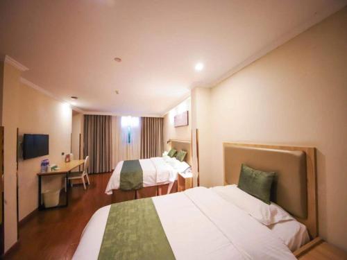GreenTree Inn Anhui Hefei West Wangjiang Road Qianshan Road Express Hotel – Hefei, VA