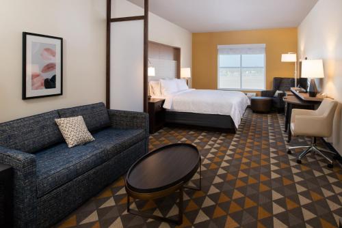 Holiday Inn & Suites - Idaho Falls an IHG Hotel - image 5