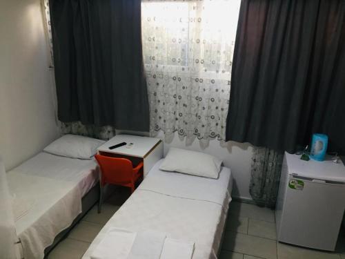Double Room image 4