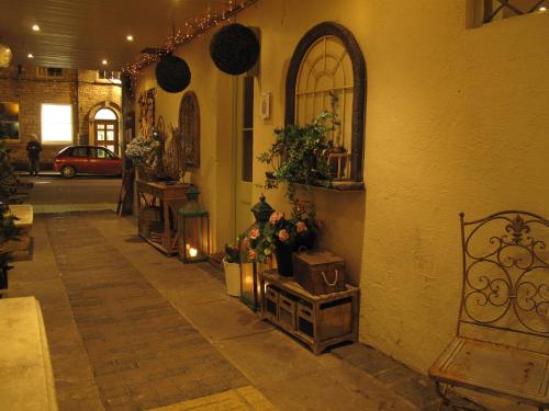 ทางเข้า, ดิออมอนด์แอตเท็ทบิวรี่ (The Ormond at Tetbury) in เท็ทบูรีย์