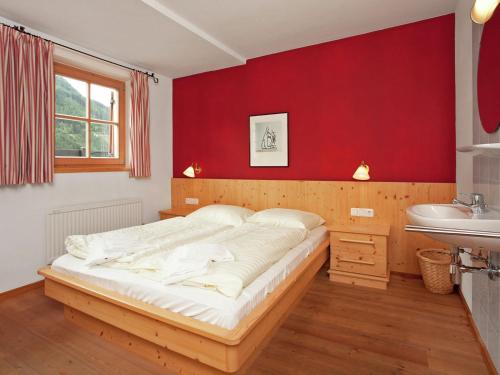 Quiet chalet with pool in Wald im Pinzgau in 5742 Wald im Pinzgau