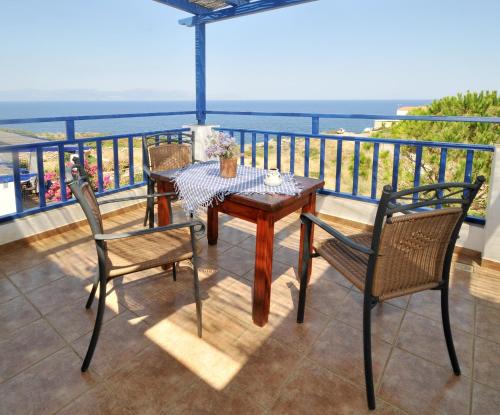  Akrotiri Hotel in Platiá Ámmos