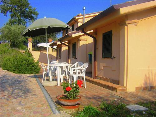  Farmhouse in Giano dell´Umbria with Jacuzzi, Swimming Pool, Pension in Giano dellʼUmbria