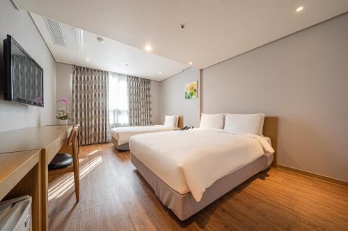 라마다 바이 윈덤 서울 동대문 (Ramada By Wyndham Seoul Dongdaemun) 실제 이용후기 및 할인 특가 라마다 바이 윈덤 서울 동대문 (Ramada By Wyndham Seoul Dongdaemun) 실제 이용후기 및 할인 특가