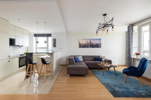 Apartment Słomińskiego 5 II with Balcony by Noclegi Renters