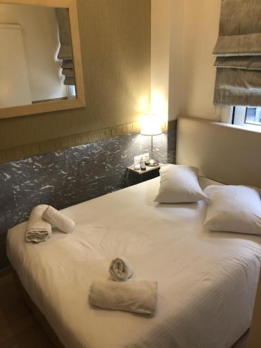 Phidias Hotel - image 9