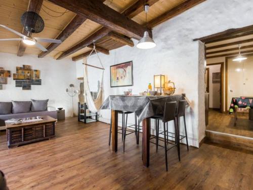 Apartment with Balcony image 10