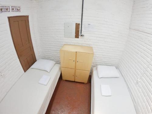 Bed in 2-Bed Male Dormitory Room image 3