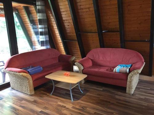 Familienfreundliches-Ferienhaus-mit-Waldrand-Lage in 布蘭肯海姆