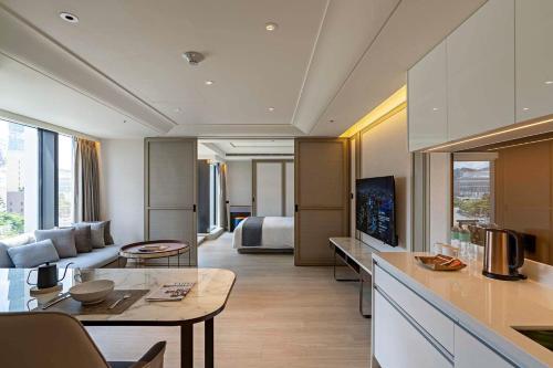 Közös társalgó / TV, Hanns House near Sun Yat Sen Memorial Hall