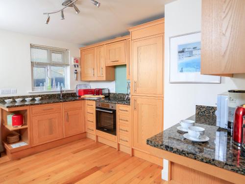 2 The Bay in Bigbury